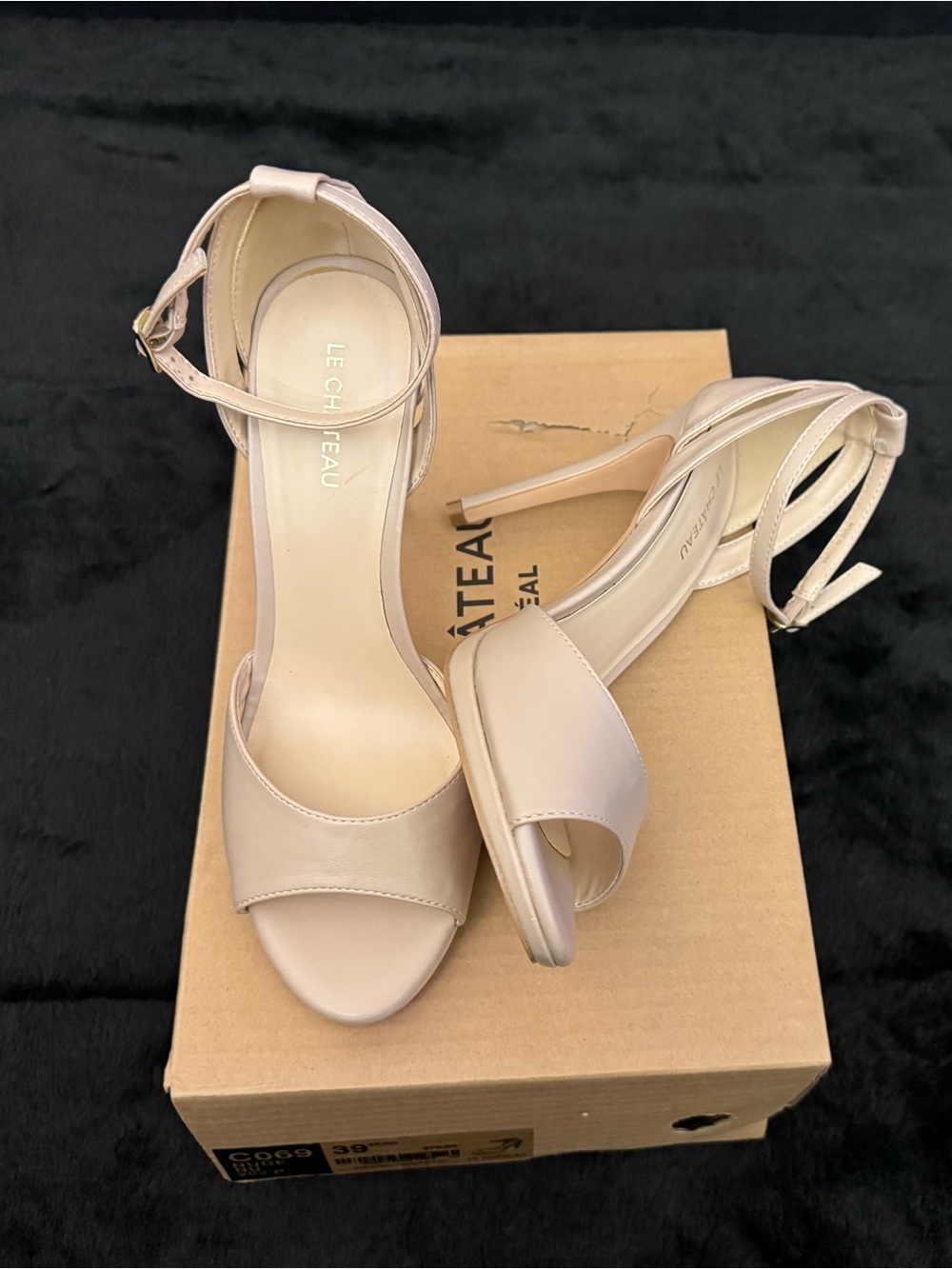 le chateau brand new Nude Ankle-Strap Stiletto heels